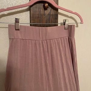 Mauve maxi skirt with front slit